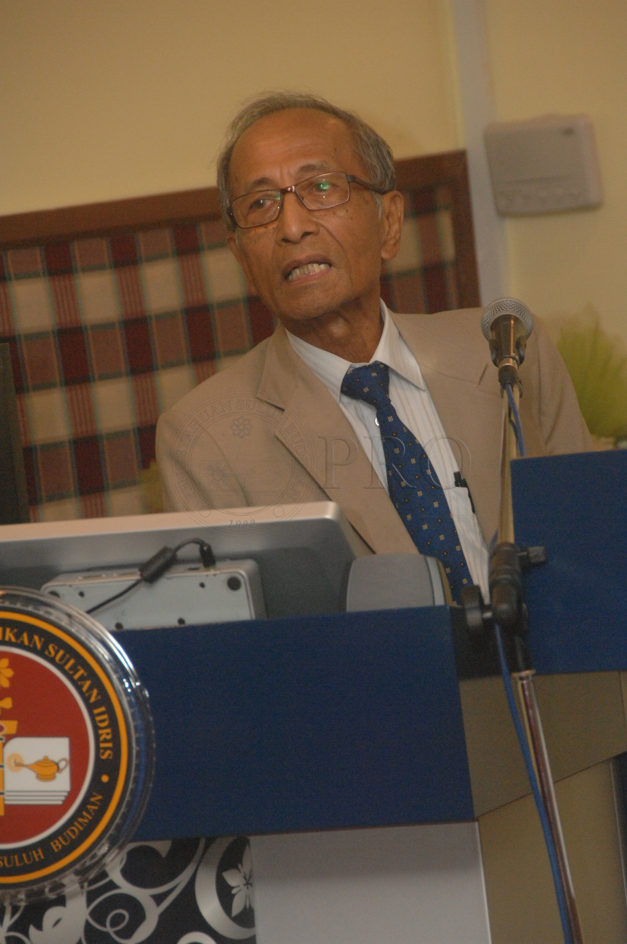 PRO 14 34 WACANA FBA 0126